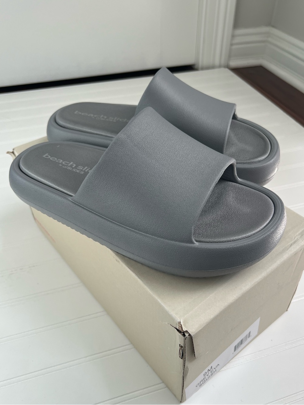 NWT J Slides Beach Slides Gray Sandals Women's Size 9